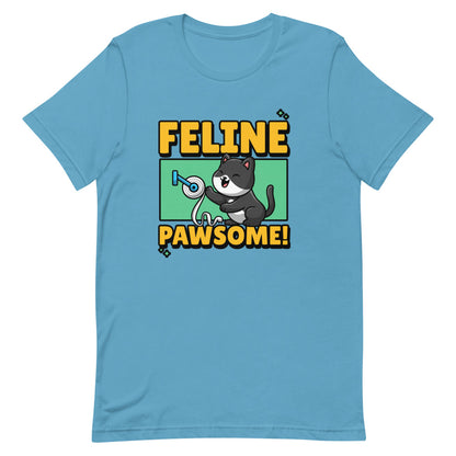 Feline Pawsome t-shirt