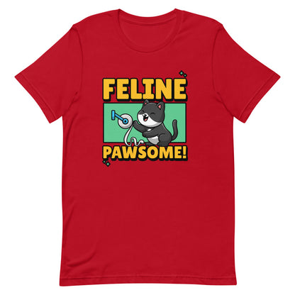 Feline Pawsome t-shirt